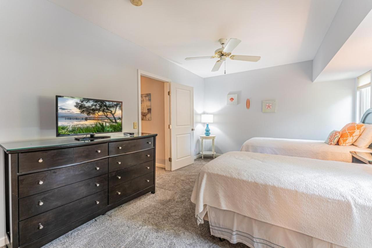 ヒルトンヘッドアイランド Pet Friendly! 503 Plantation Club Walk To Pool Sleeps 6 Sea Pinesヴィラ エクステリア 写真